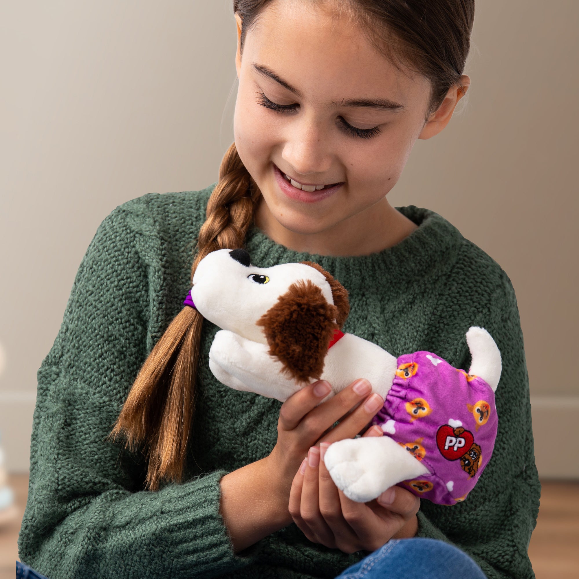 38070-Pound-Puppies-Newborns-Wave2-Lifestyle-Hungry-web